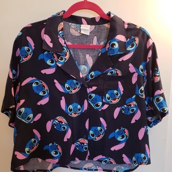 Disney Tops - stitch blouse nwot